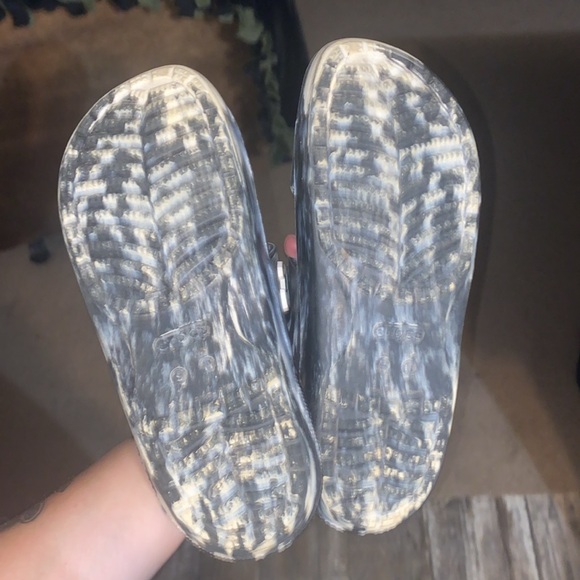 Crocs mens size 9 women’s size 11 bought straight from the croc store in Florida main image 4